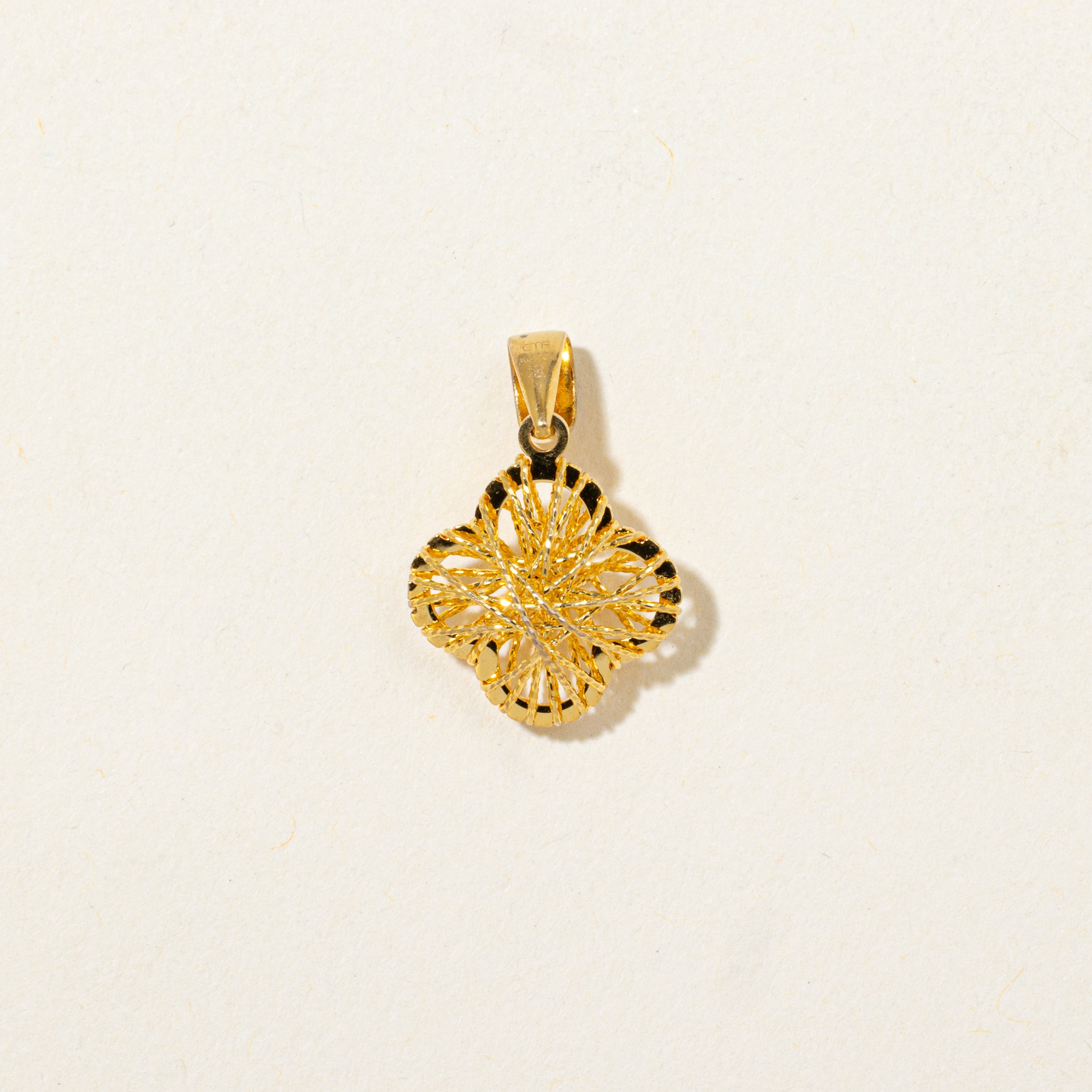 18k Yellow Gold Openwork Clover Charm