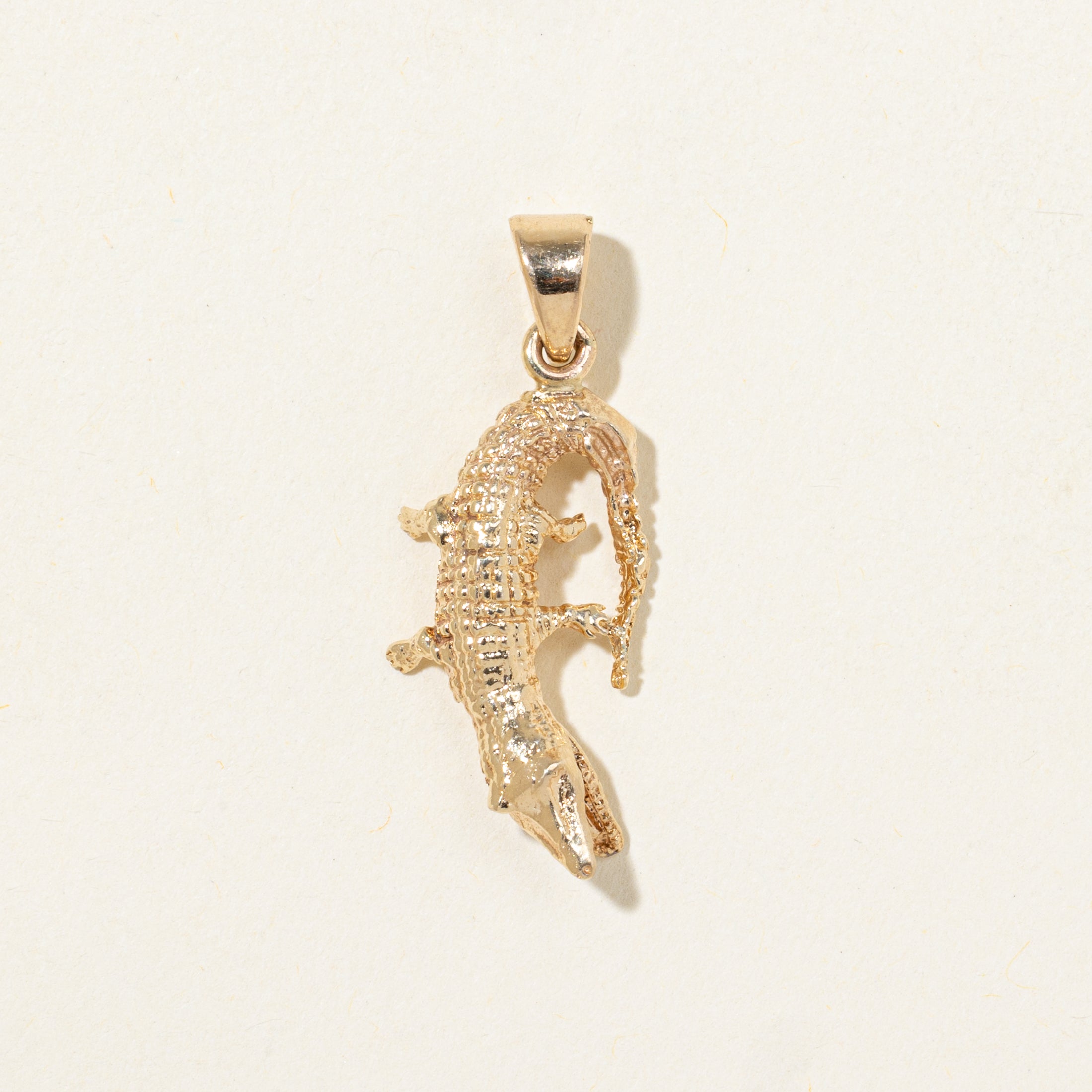 14k Yellow Gold Crocodile Pendant