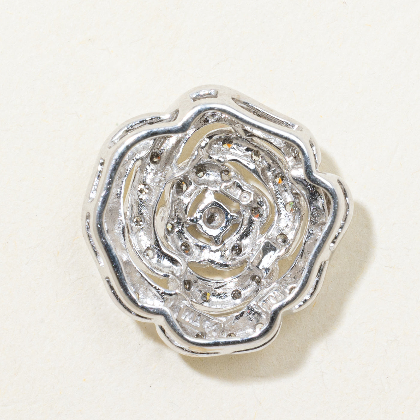 Diamond Flower Pendant | 0.12ctw