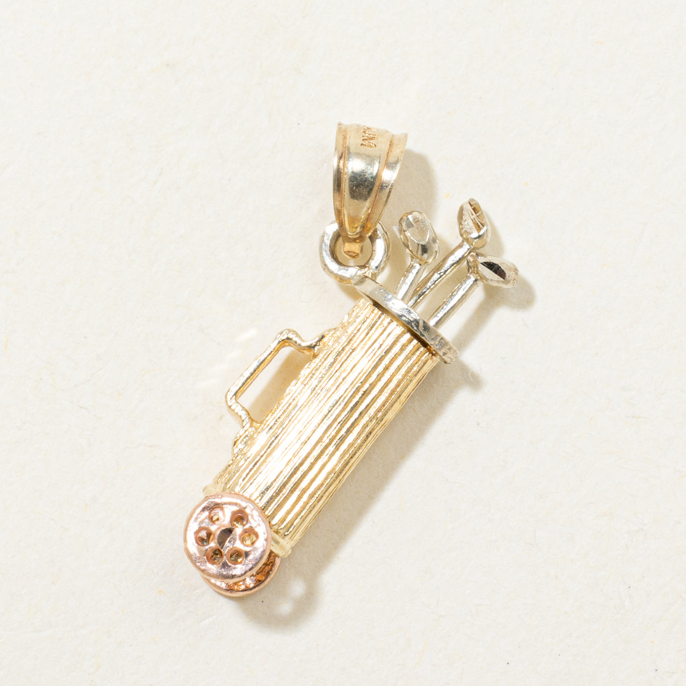 10k Golf Clubs & Golf Bag Pendant
