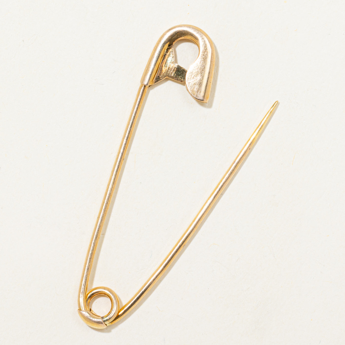 12k Yellow Gold Safety Pin Brooch