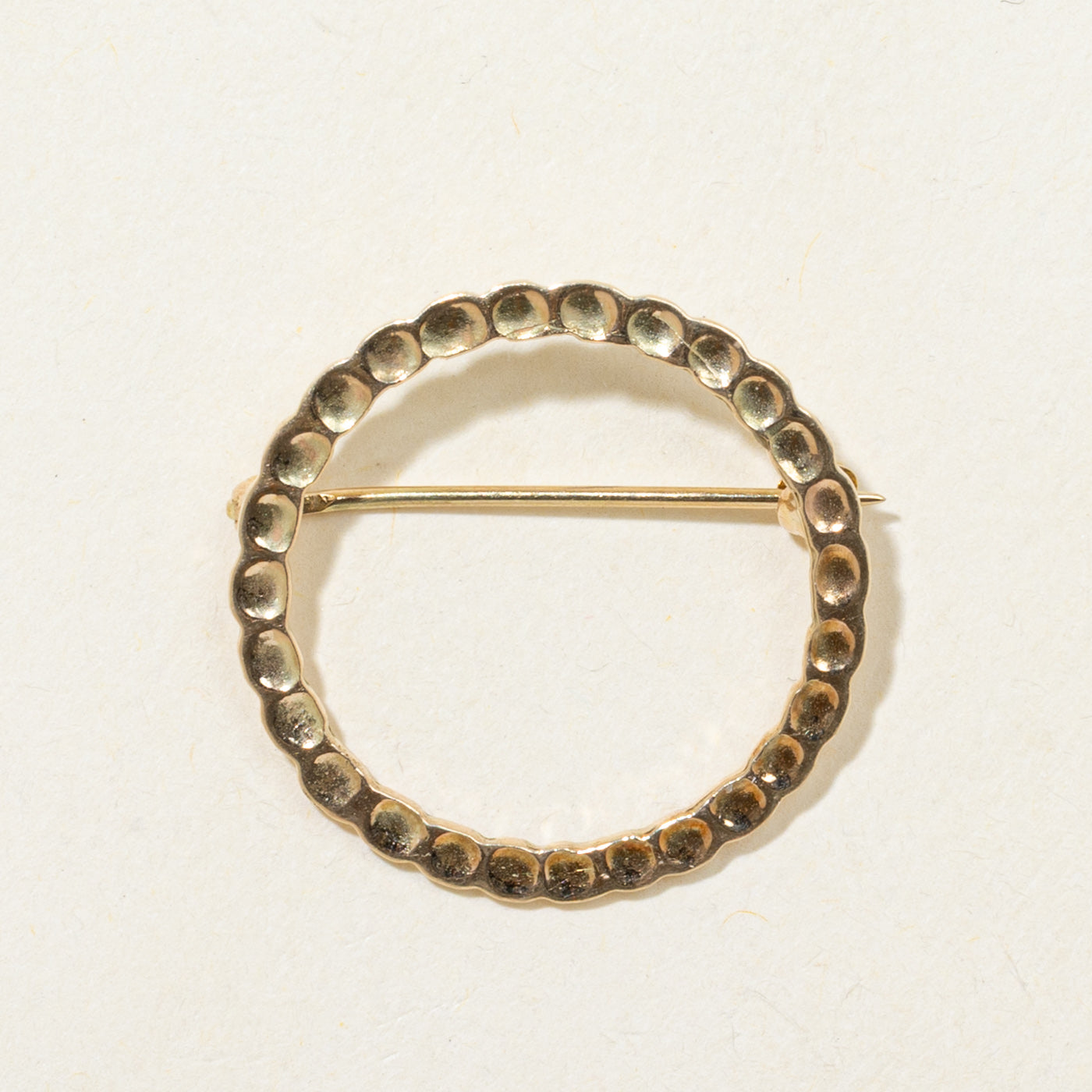 10k Yellow Gold Textured Circle Brooch