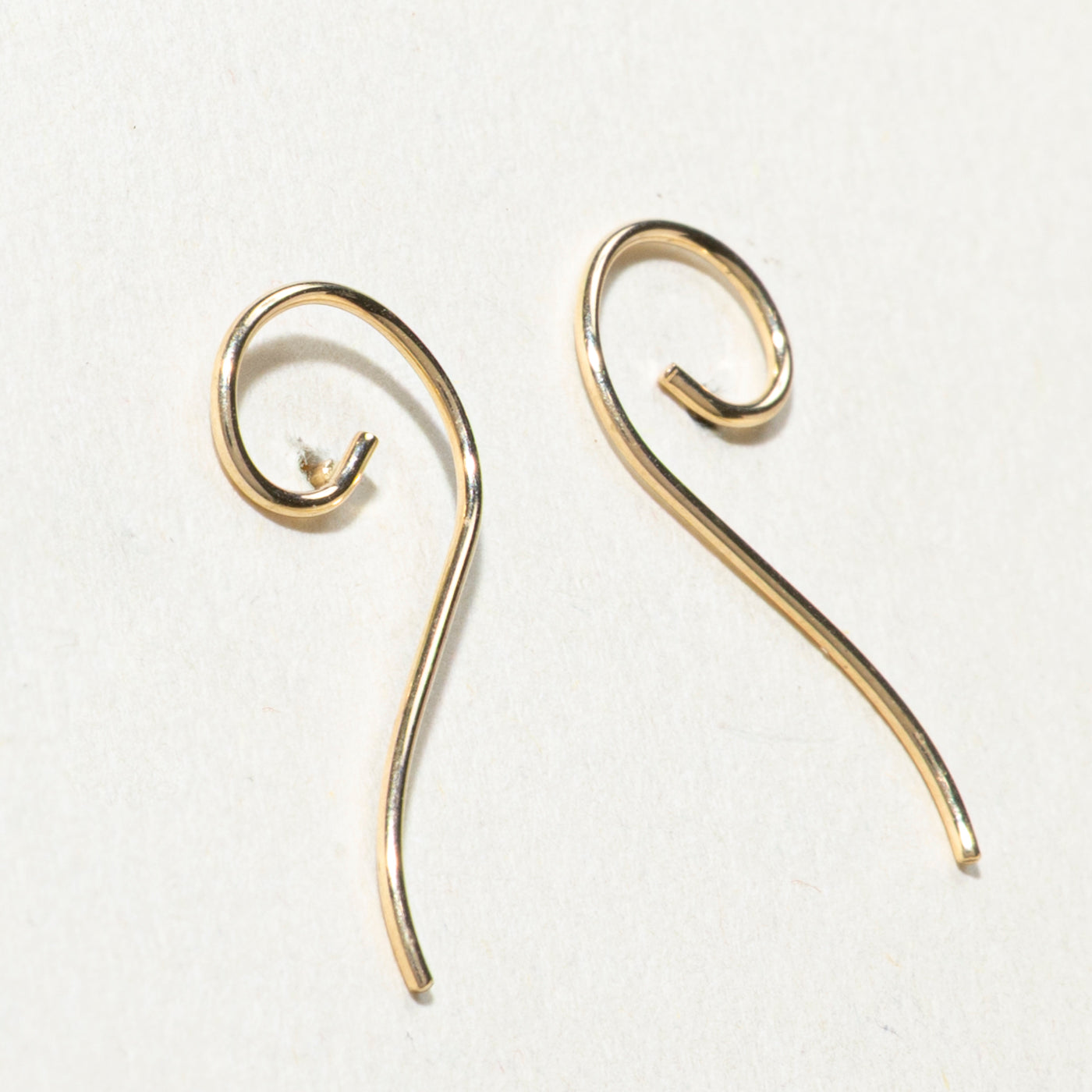 14K Swirl Drop Earring