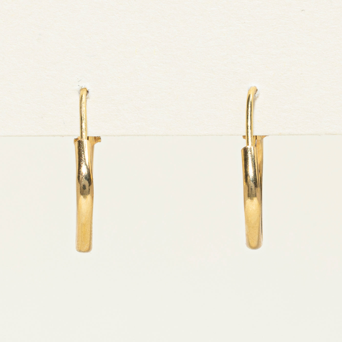 Boucles d'oreilles créoles carrées souples en or 18 carats