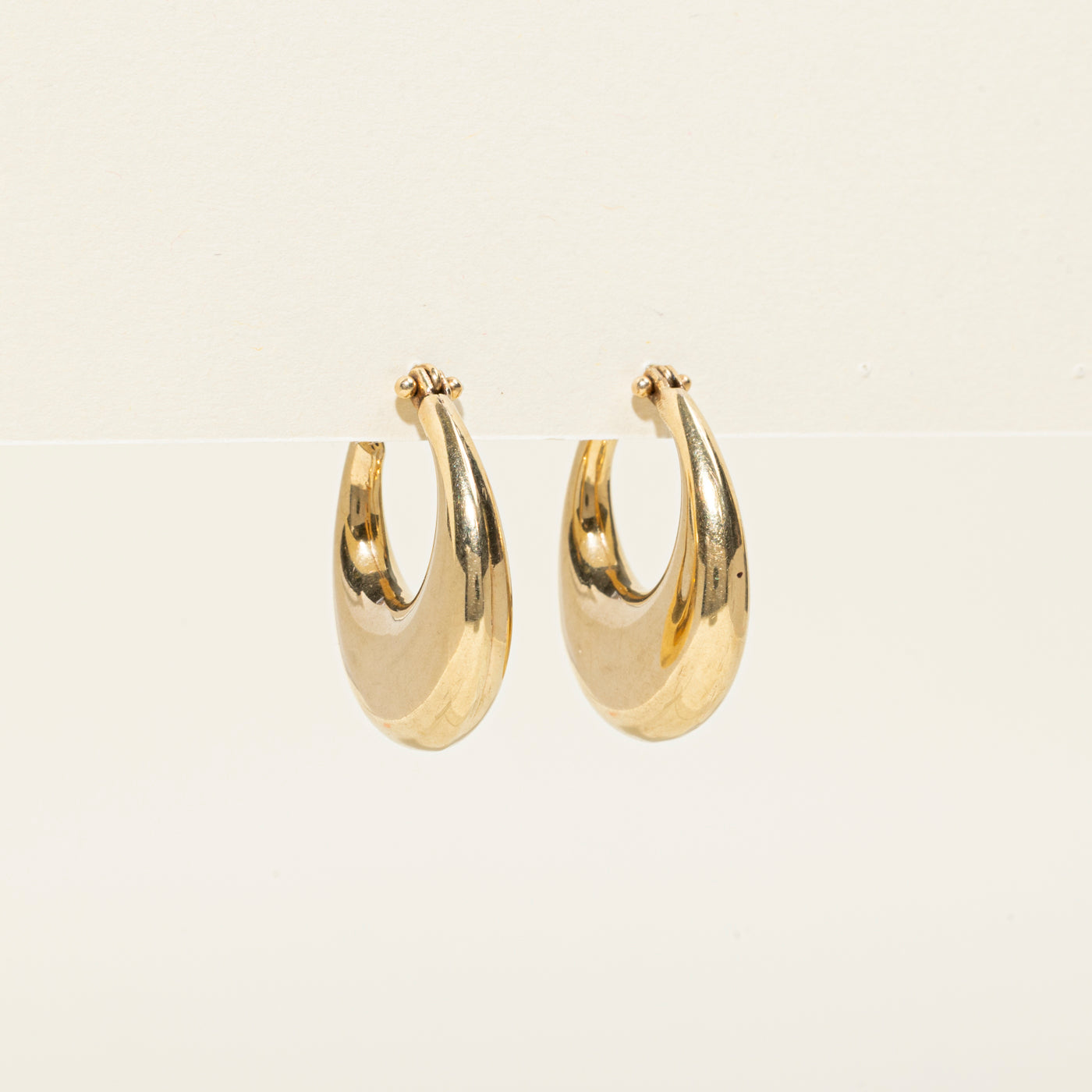 Boucles d'oreilles créoles en or jaune 10 carats