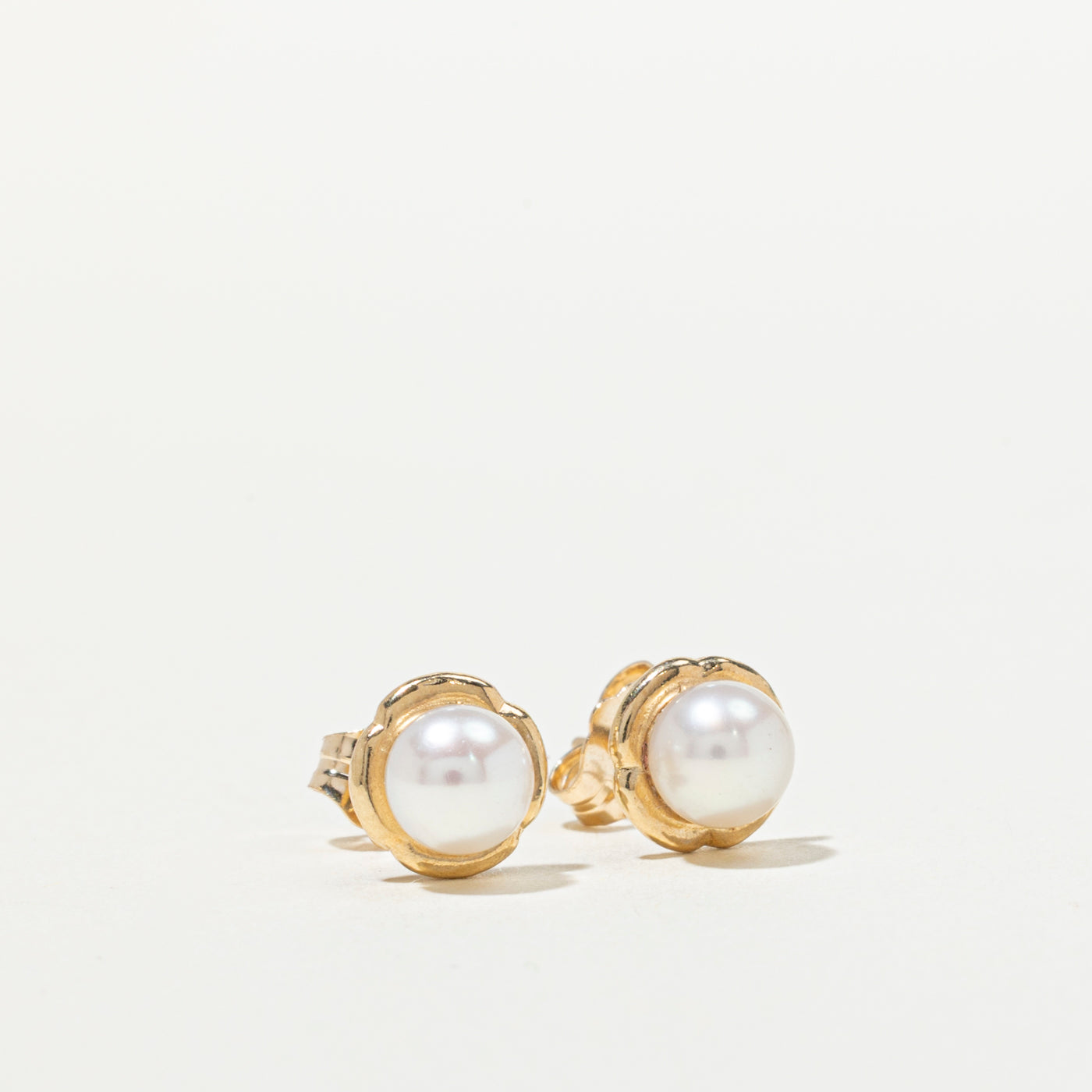 10K Pearl Flower Stud Earrings