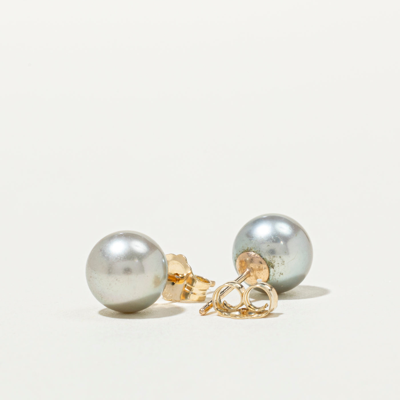 14K Grey Pearl Stud Earrings