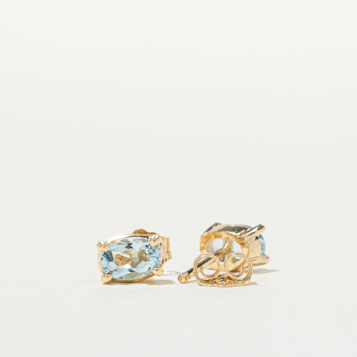 14K Oval Cut Aquamarine Stud Earrings | 0.74ctw