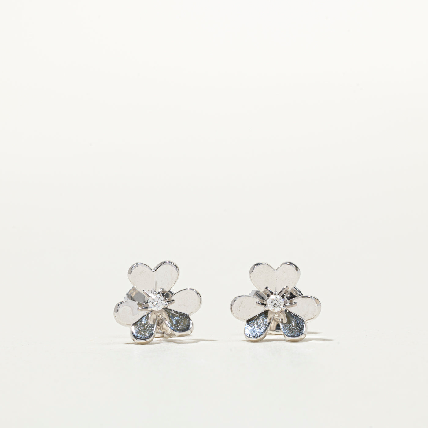18K White Gold Diamond Flower Stud Earrings