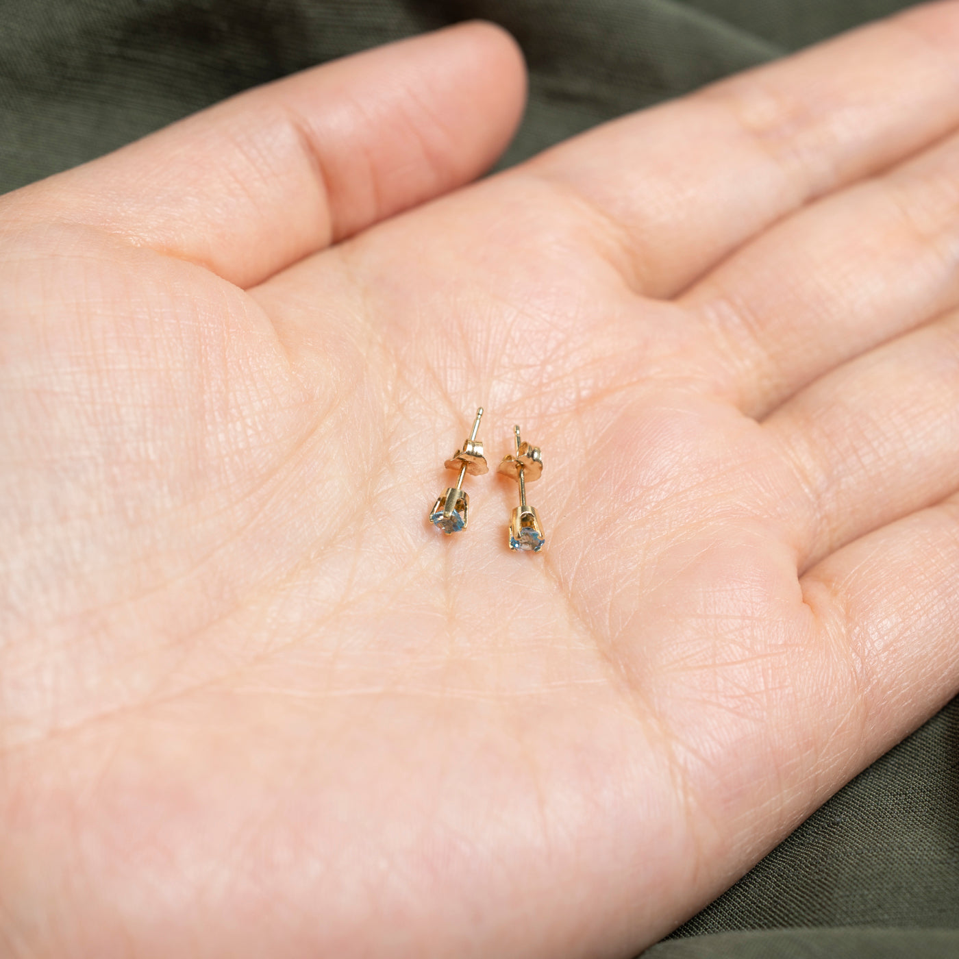 14K Round Cut Topaz Stud Earrings