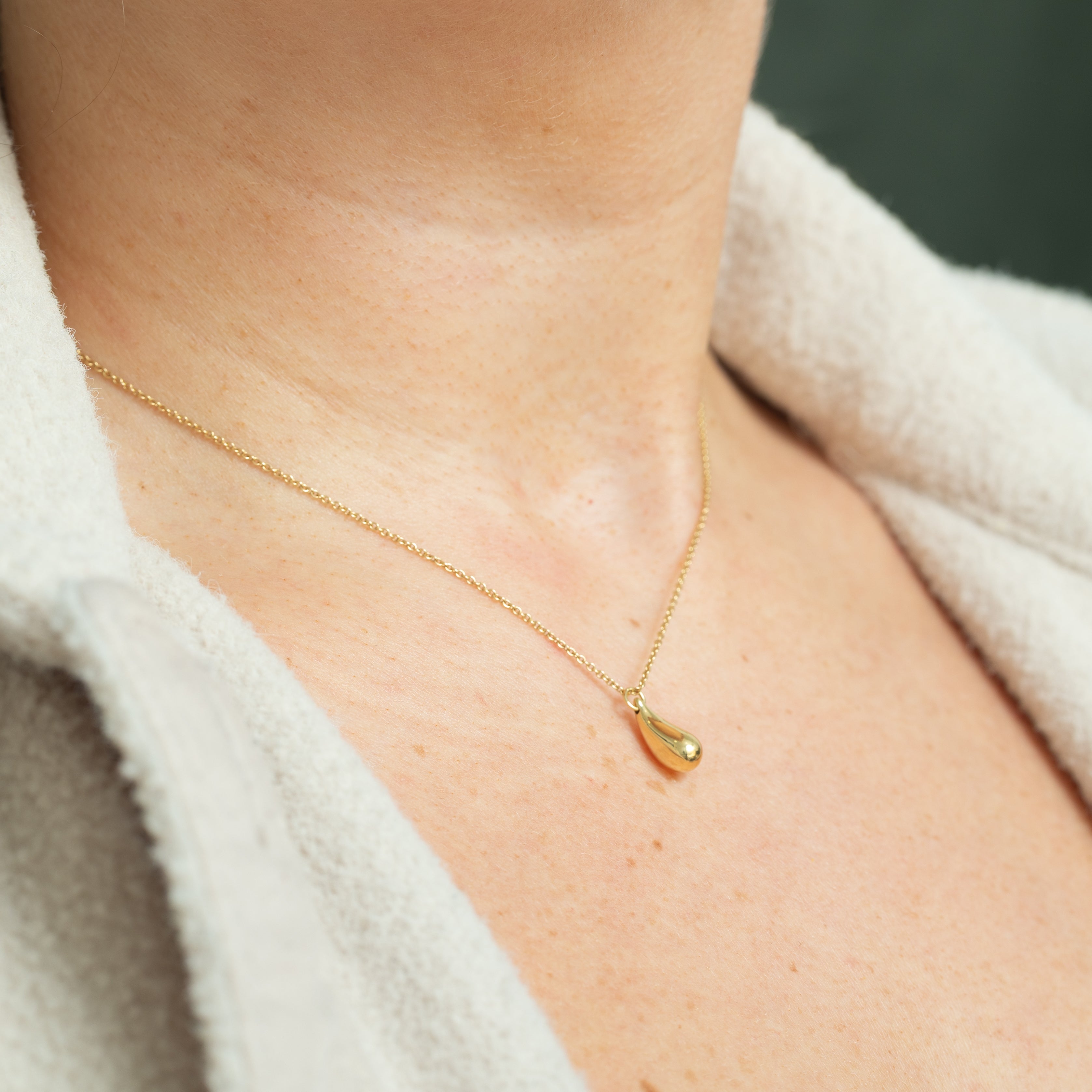 'Tiffany & Co.' Elsa Peretti Teardrop Pendant Necklace | 15.75" |