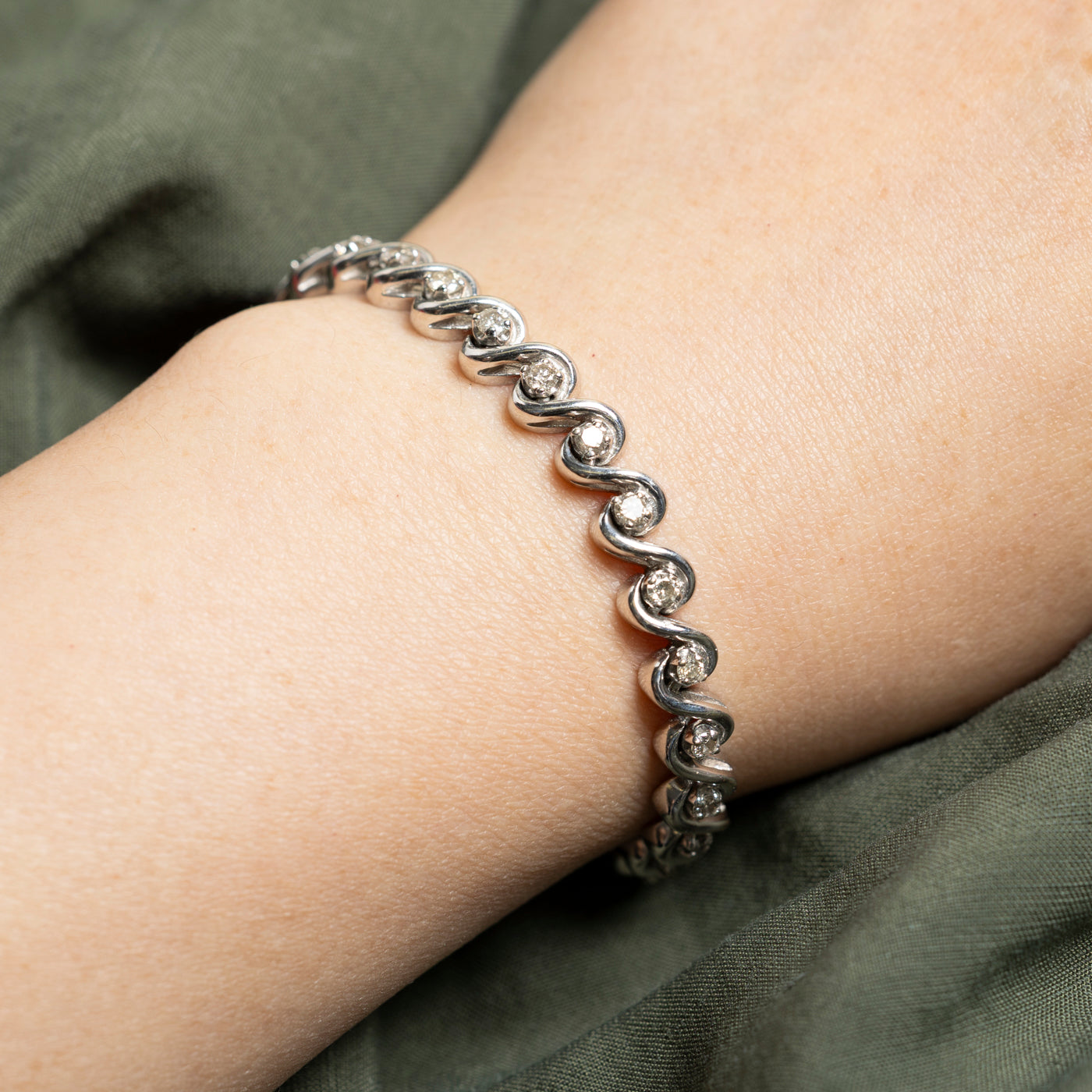 Diamond Swirl Tennis Bracelet | 1.82ctw | 7"