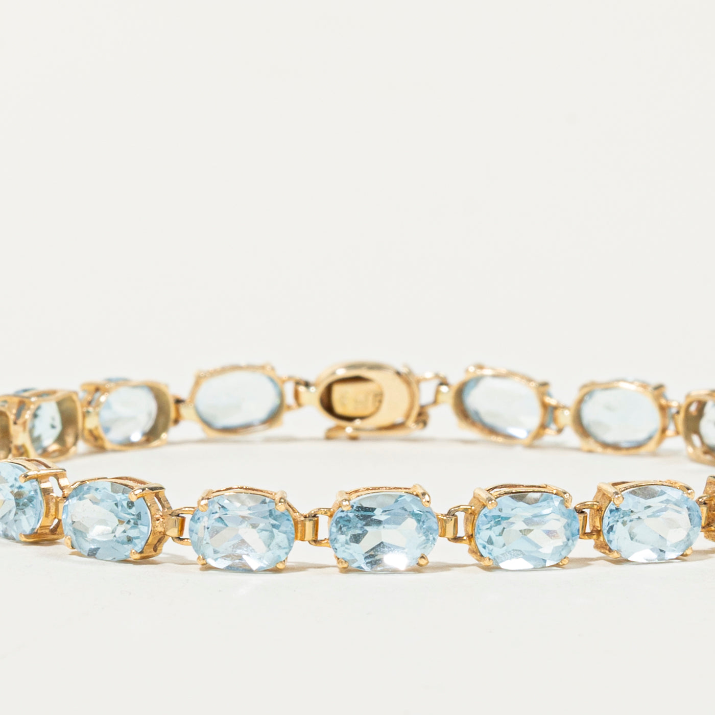 Bracelet de tennis en topaze bleue | 14,19 ct | 17,8 cm