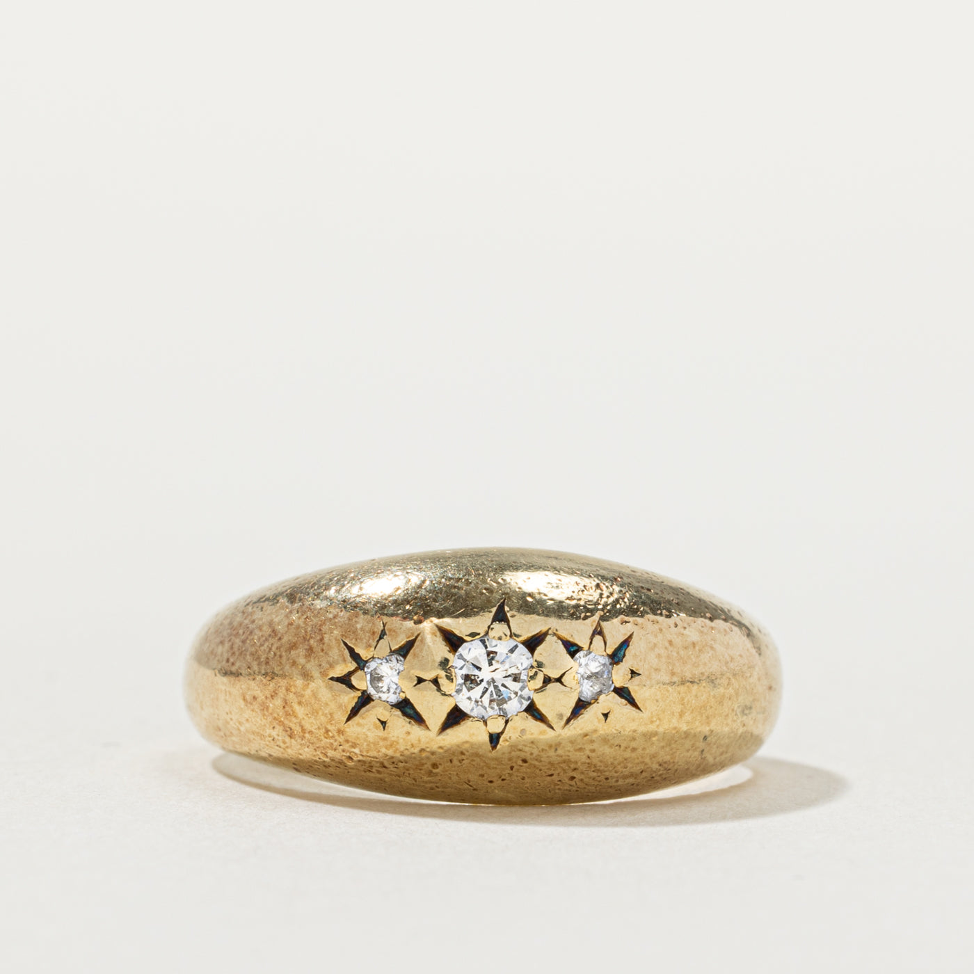 14k Star Set Three Stone Diamond Dome Ring | 0.13ctw | SZ 5