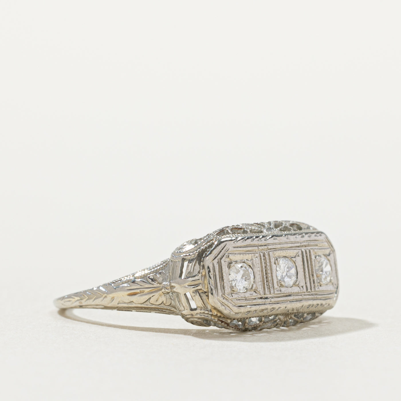 ***PRIX*** Bague en or 18 carats 9158-22