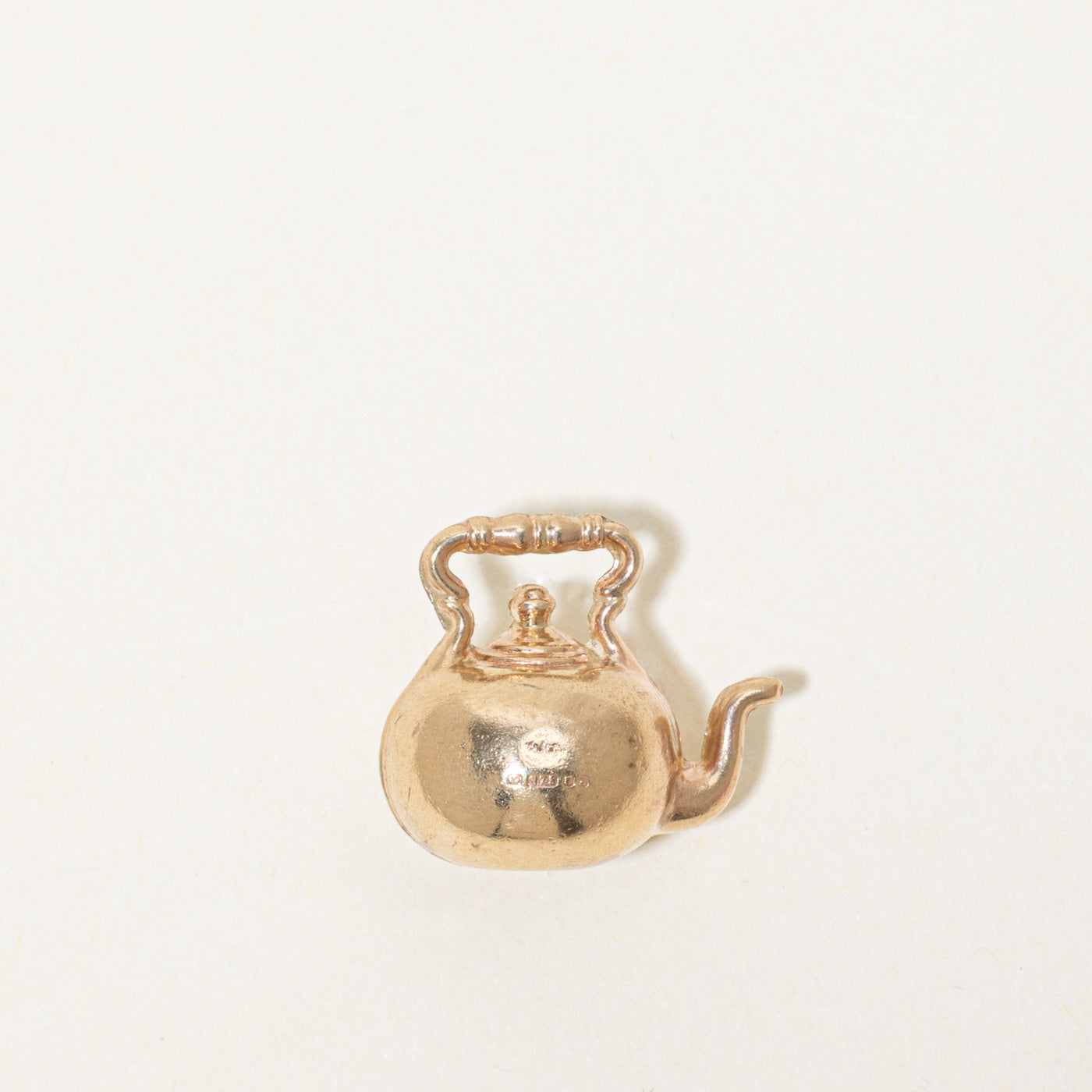 9k Teapot Charm