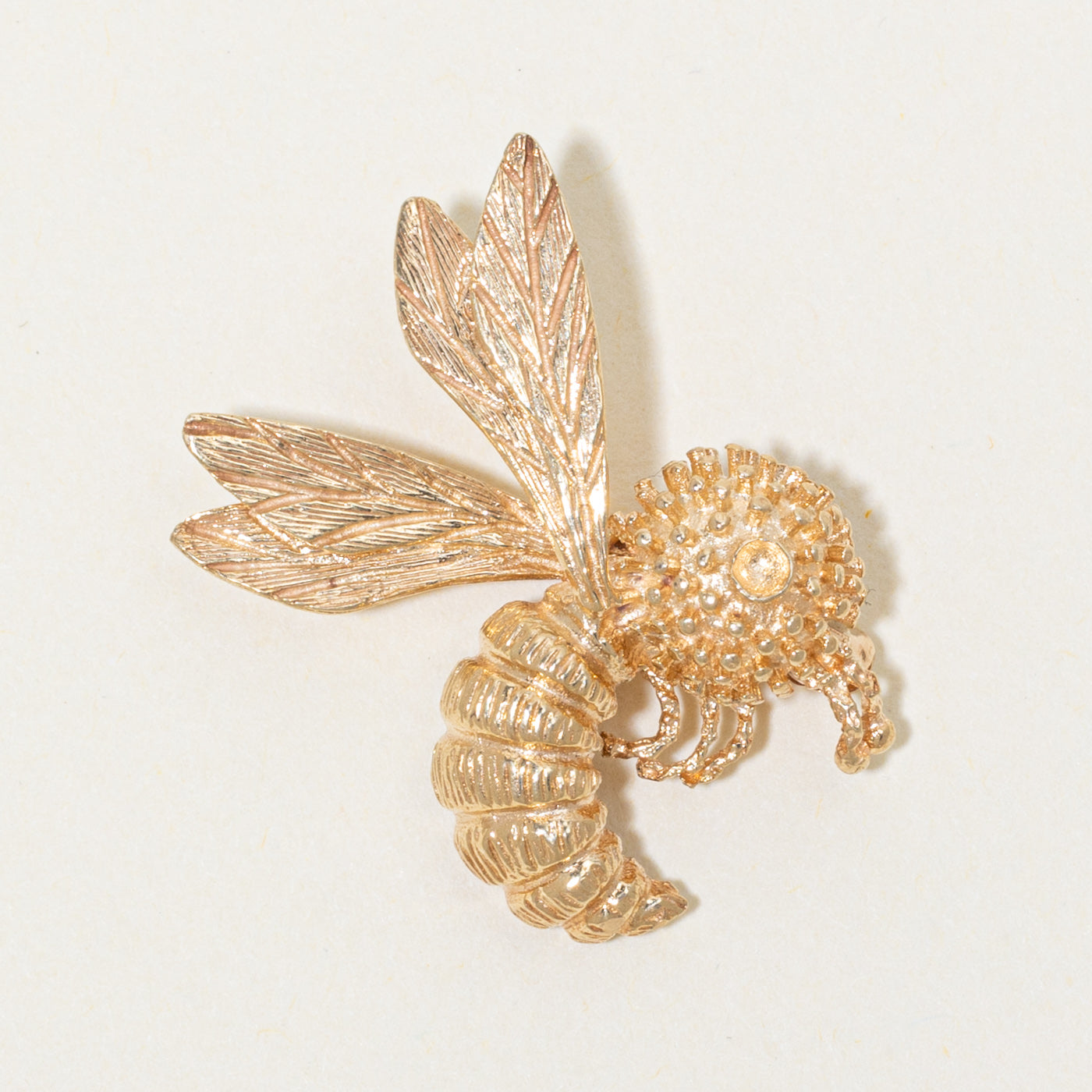 14k Bee Brooch