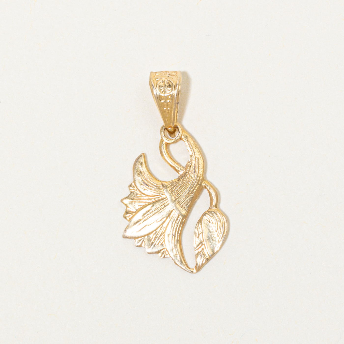 14k Egyptian Lily Pendant