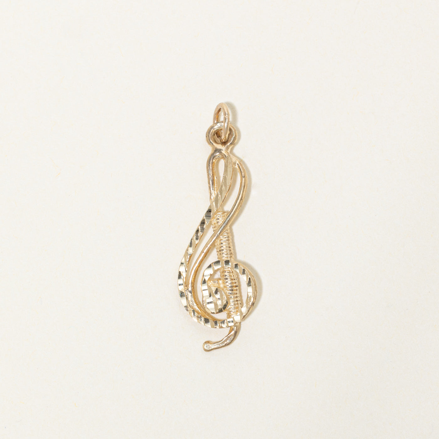 10k Textured Treble Clef Charm
