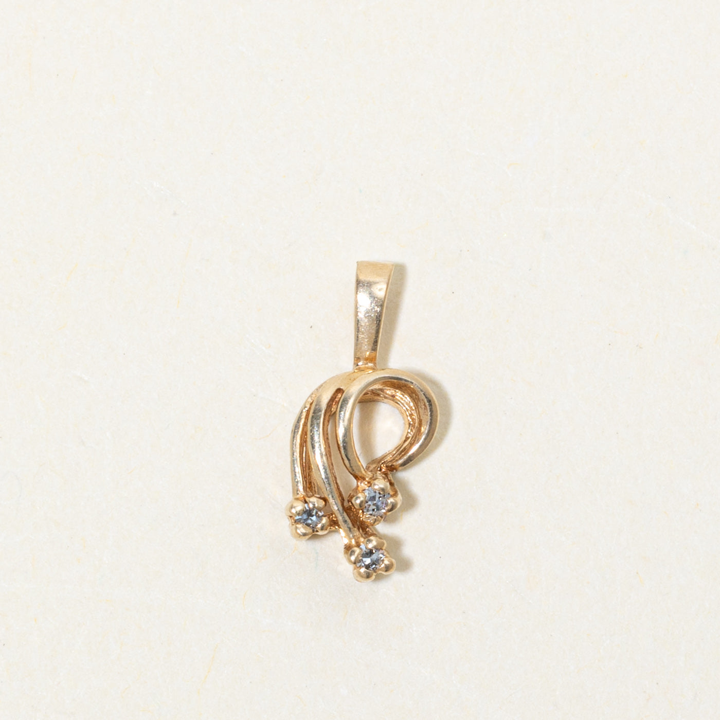 10k Diamond Swirl Pendant