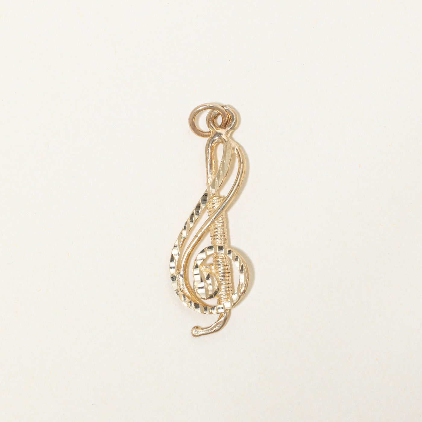 10k Textured Treble Clef Charm