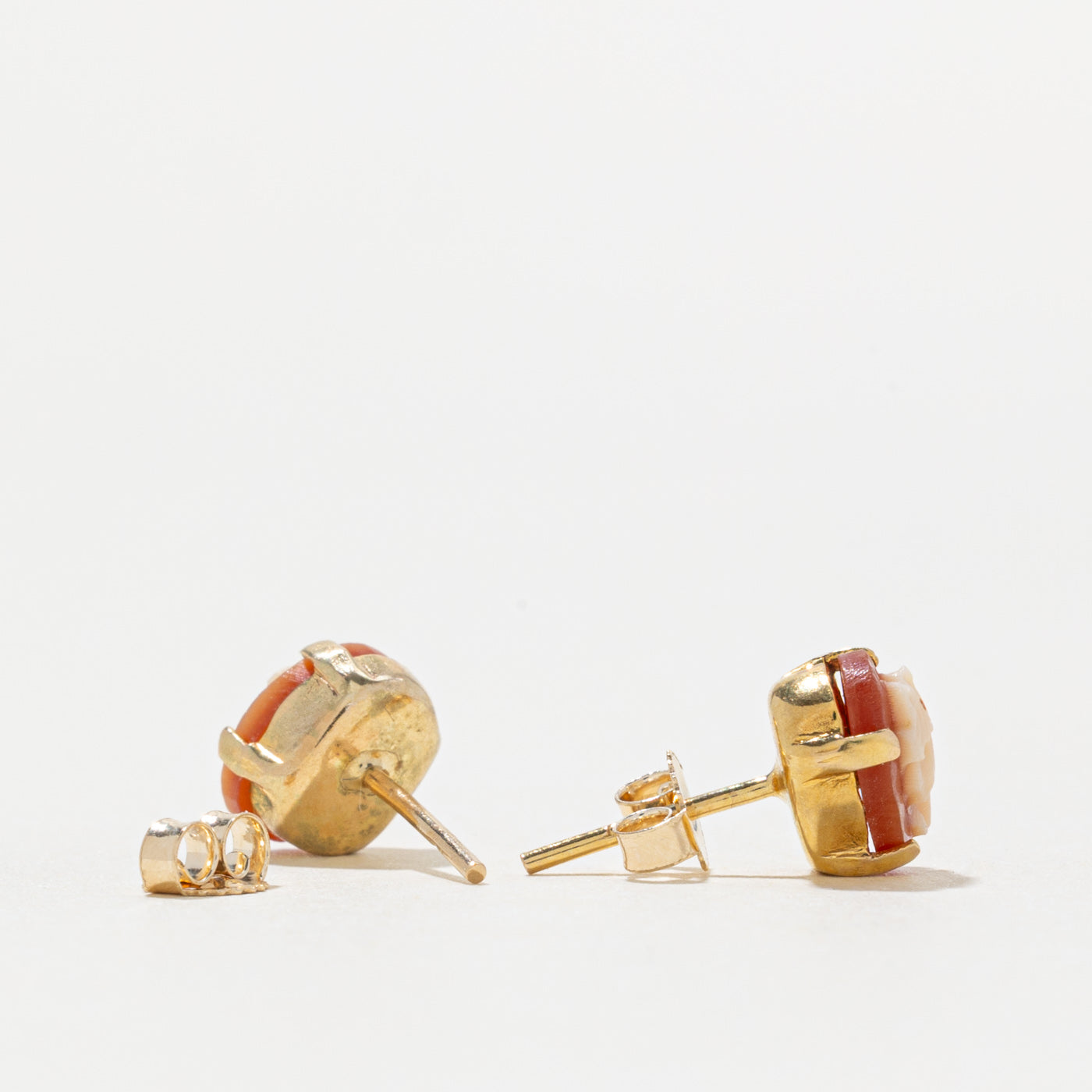 9k Shell Cameo Stud Earrings | 3.40ctw