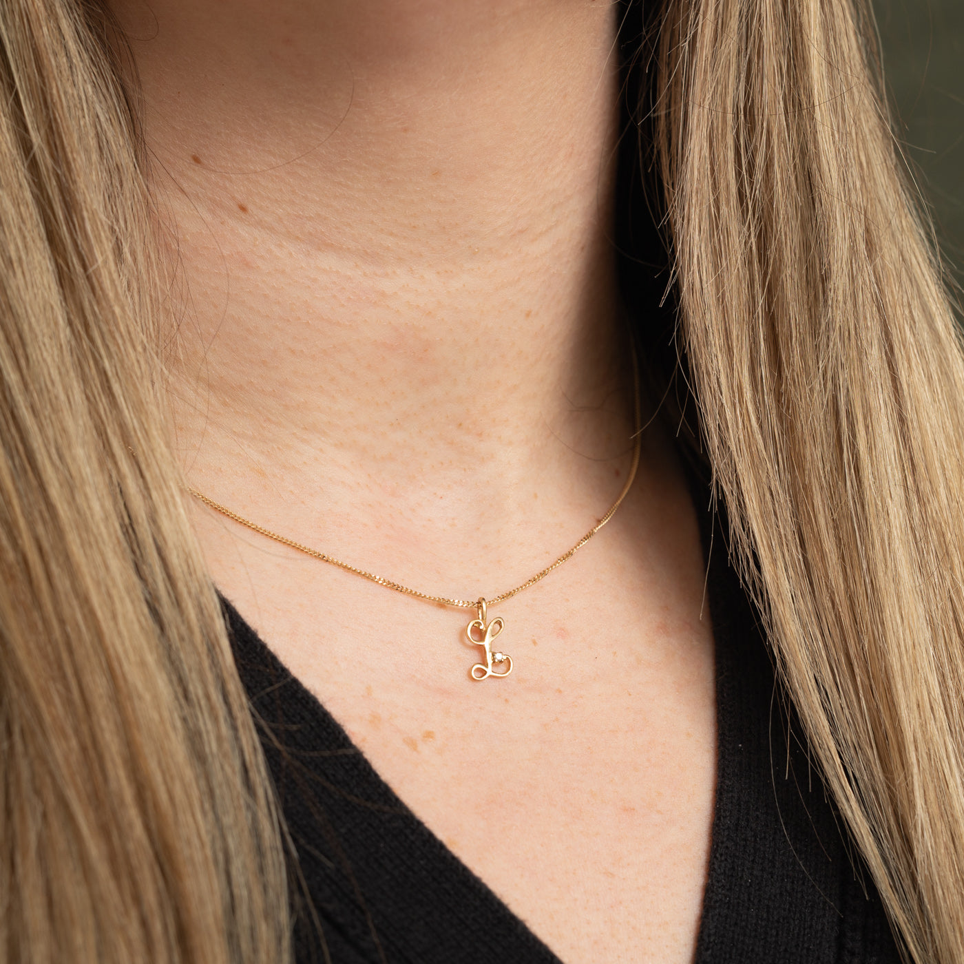 9k Diamond "L" Initial Charm