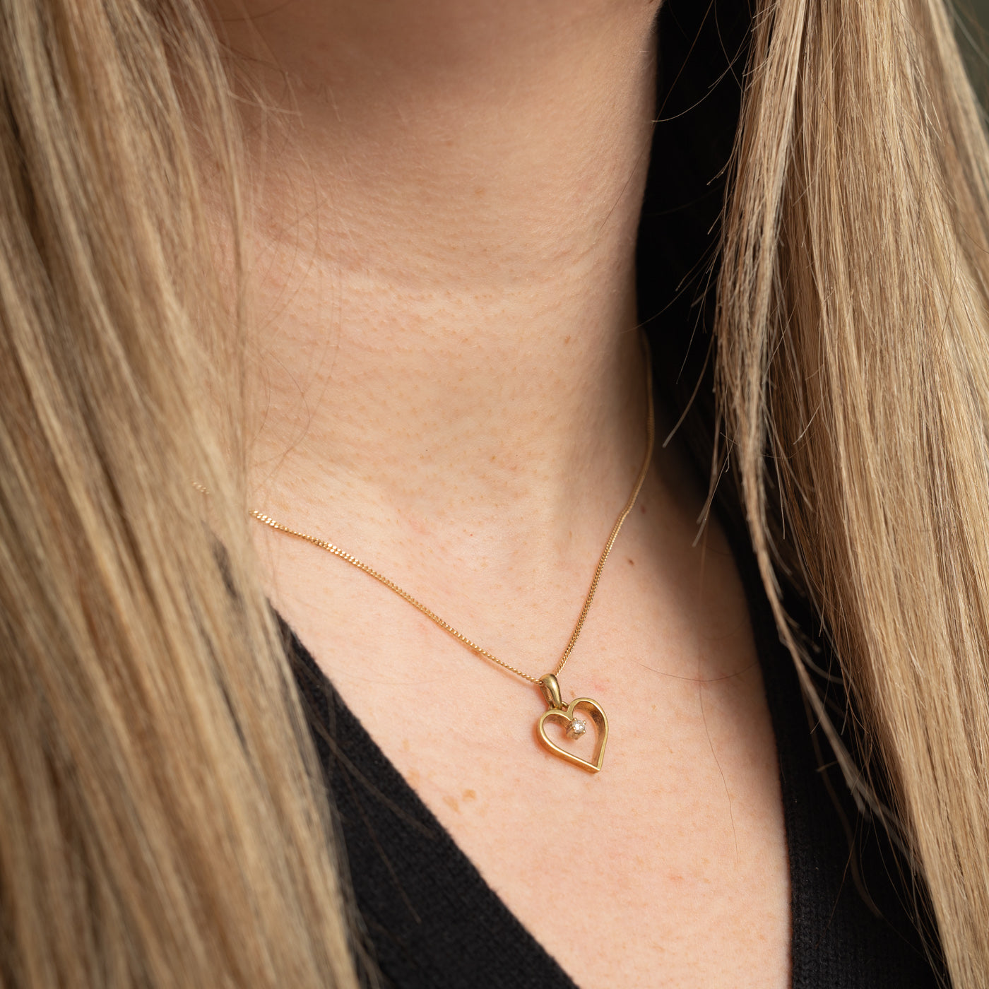 14k Dangling Diamond Heart Pendant