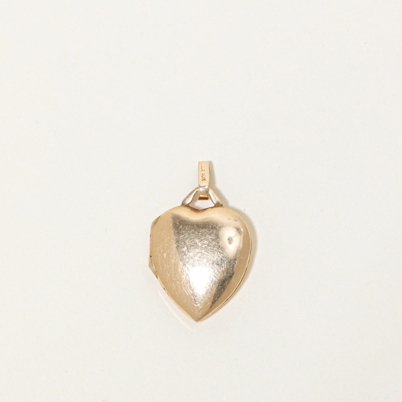 10k Star Set Diamond Engraved Heart Locket