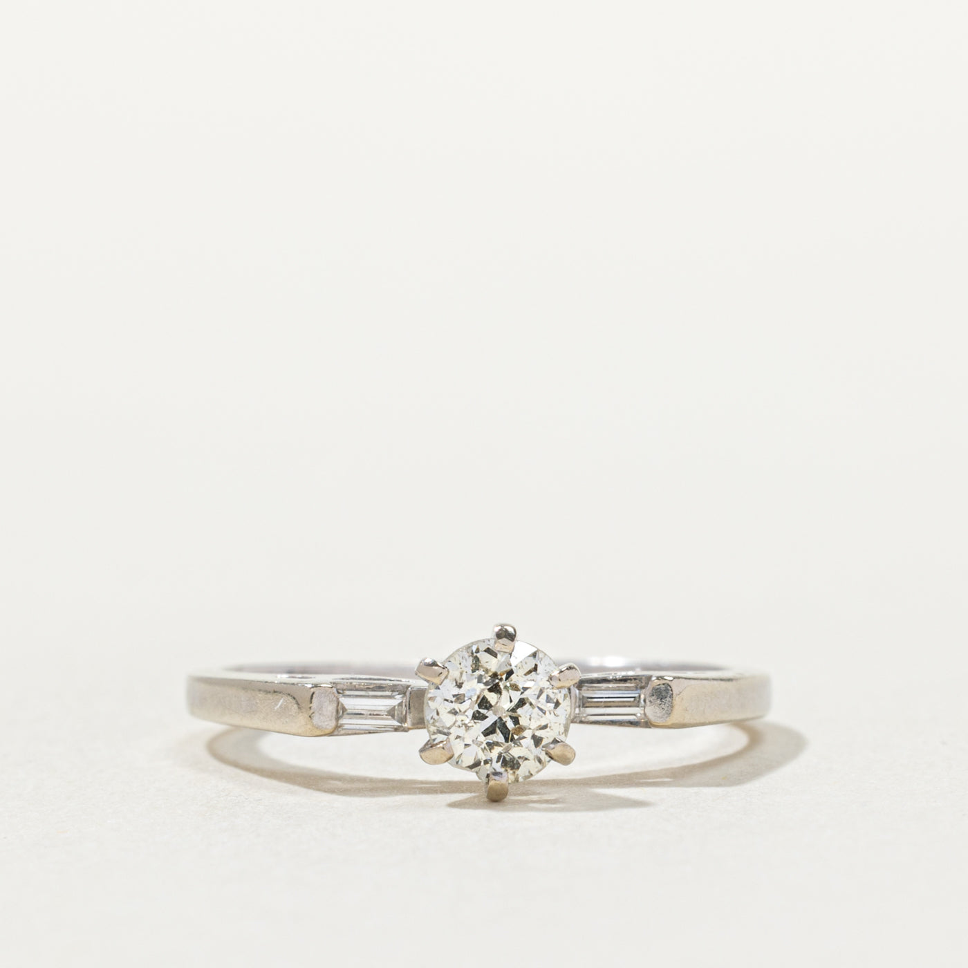 ***PRIX*** Bague en or 14 carats 9158-66