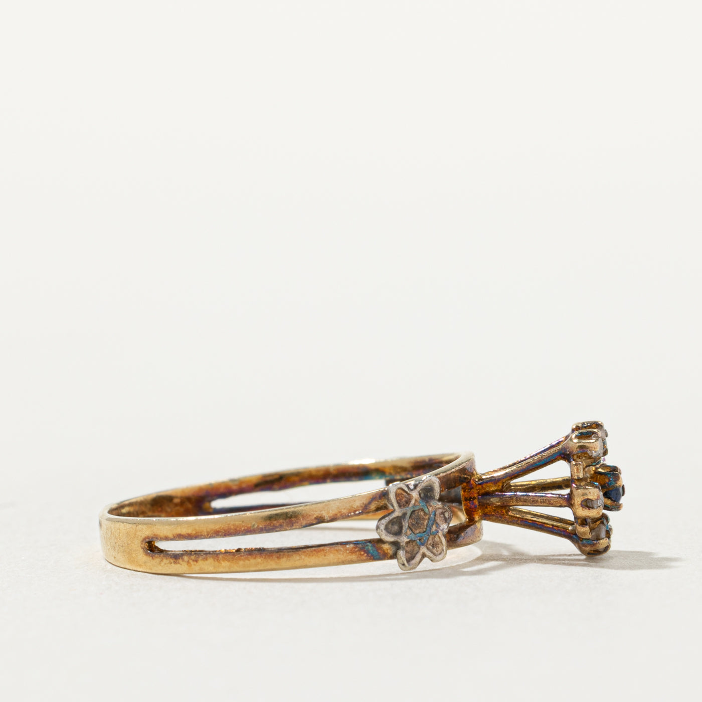Victorian 14k Glass & Single Cut Diamond Ring | 0.03ctw, 0.02ct | SZ 6.25