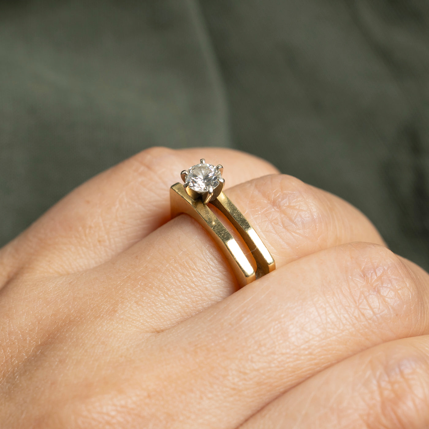 18k Diamond Solitaire Open Band Ring | 0.57ctw | 5mm | SZ 8