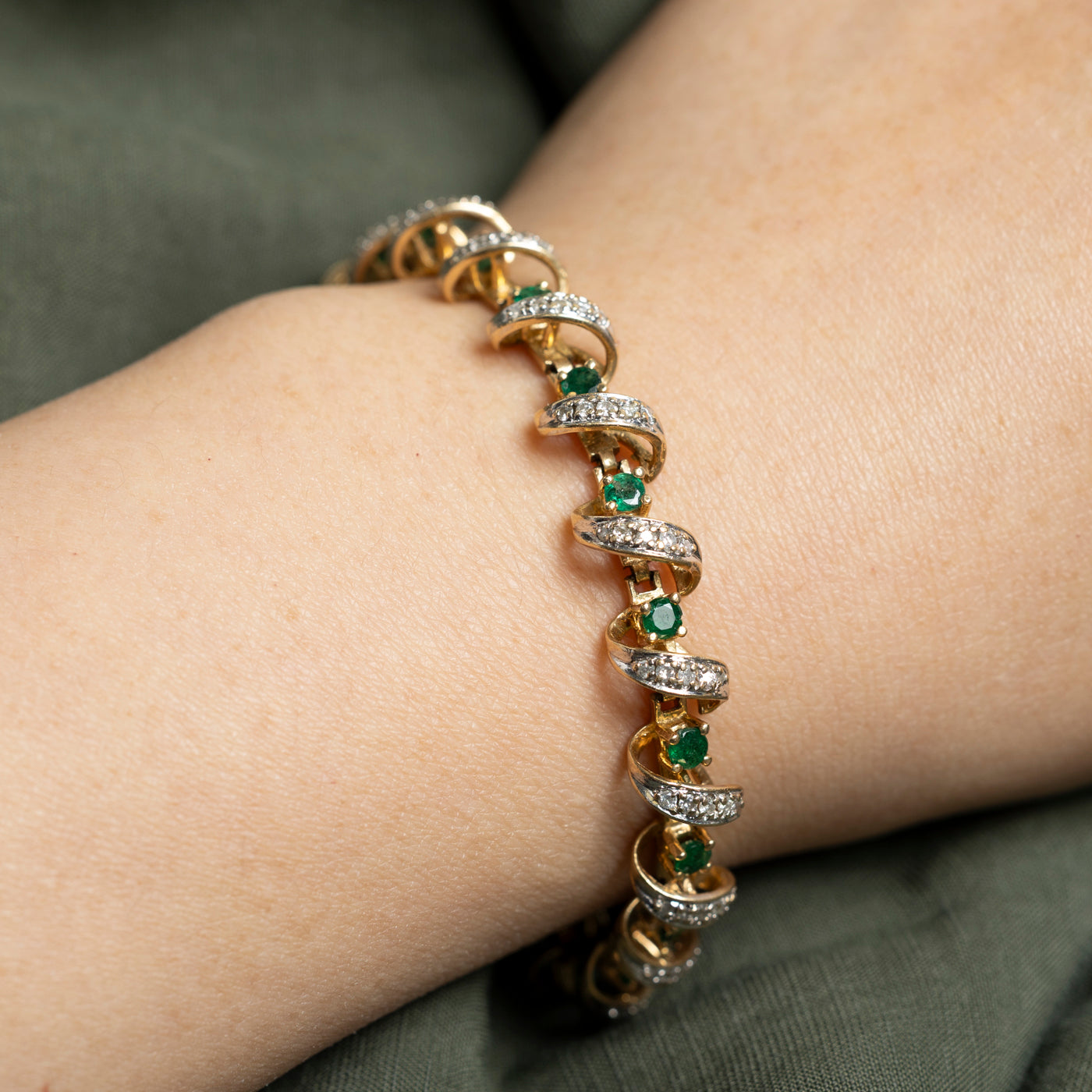 14k Emerald & Diamond Spiral Bracelet | 1.81ctw, 1.59ctw | 7.25"