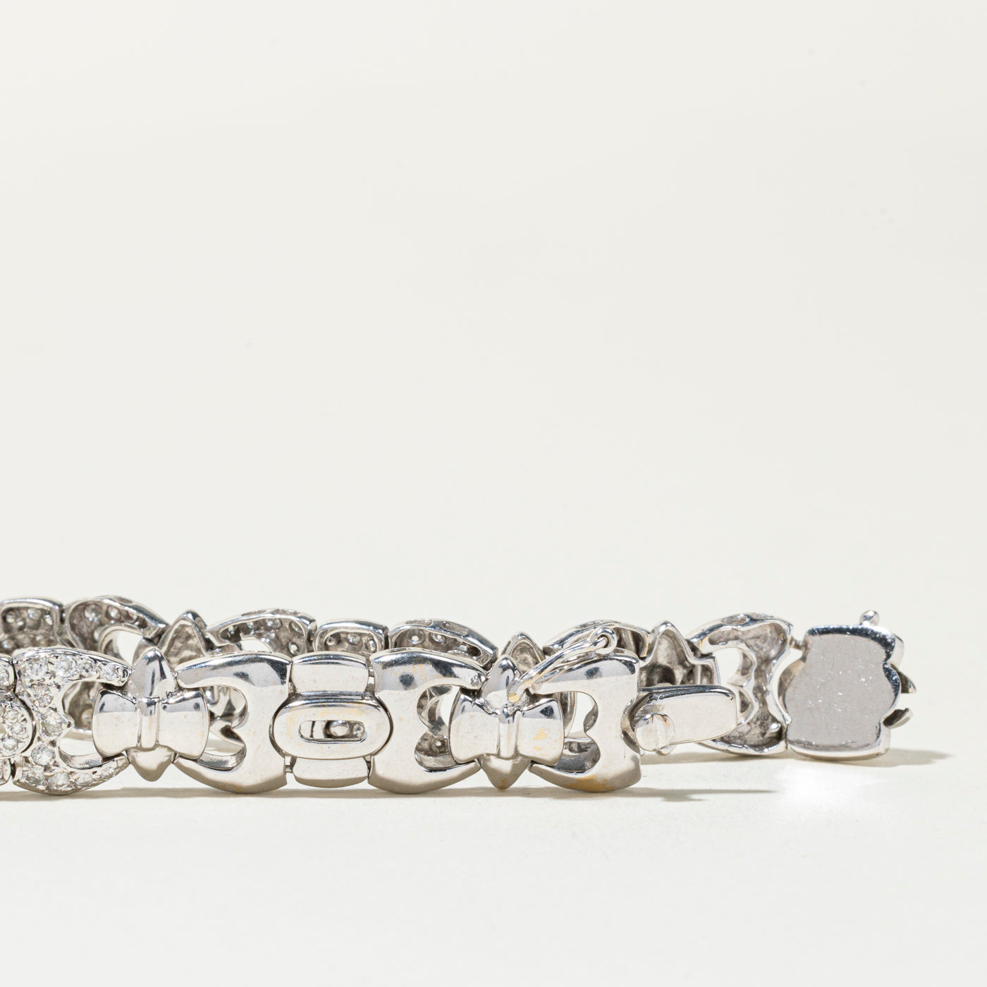 18k White Gold Diamond Bow Link Bracelet | 1.88ctw | 6.75"