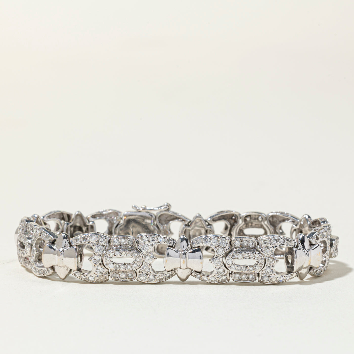 18k White Gold Diamond Bow Link Bracelet | 1.88ctw | 6.75"