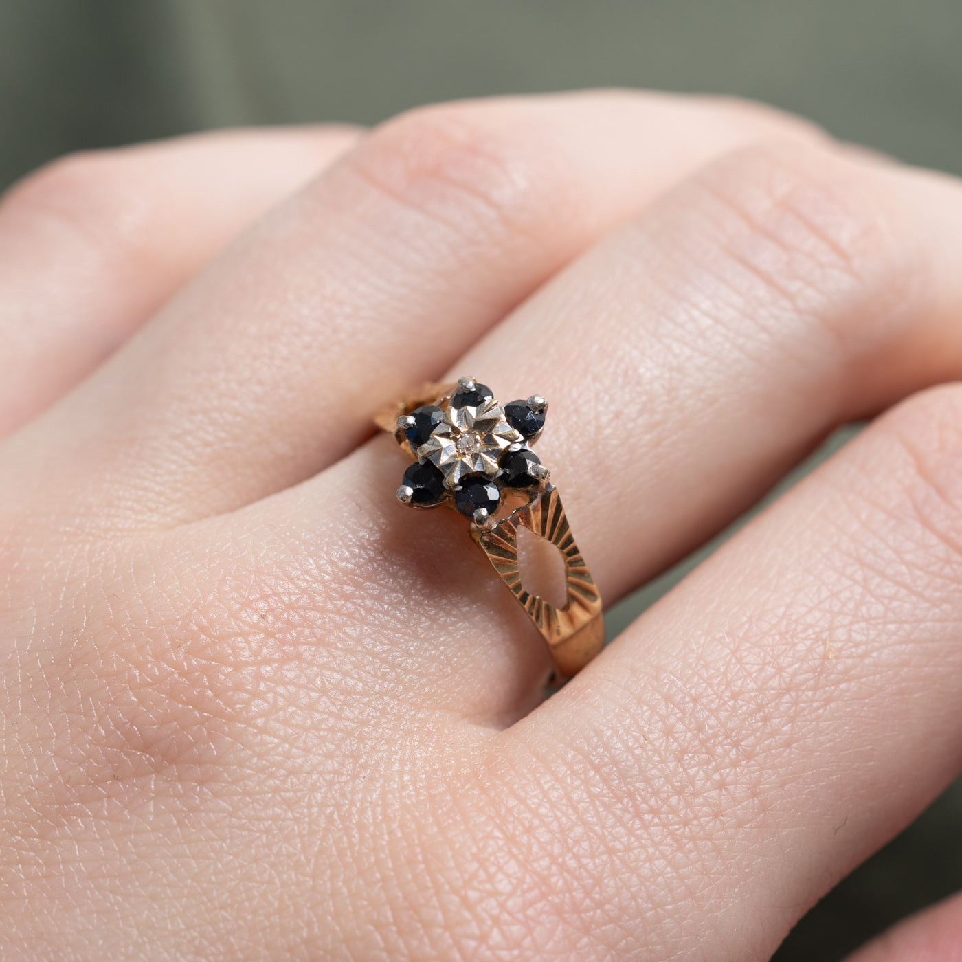 1975 London 9K Sapphire & Diamond Floral Cluster Ring | 0.30ctw, 0.10ct | SZ 7.75