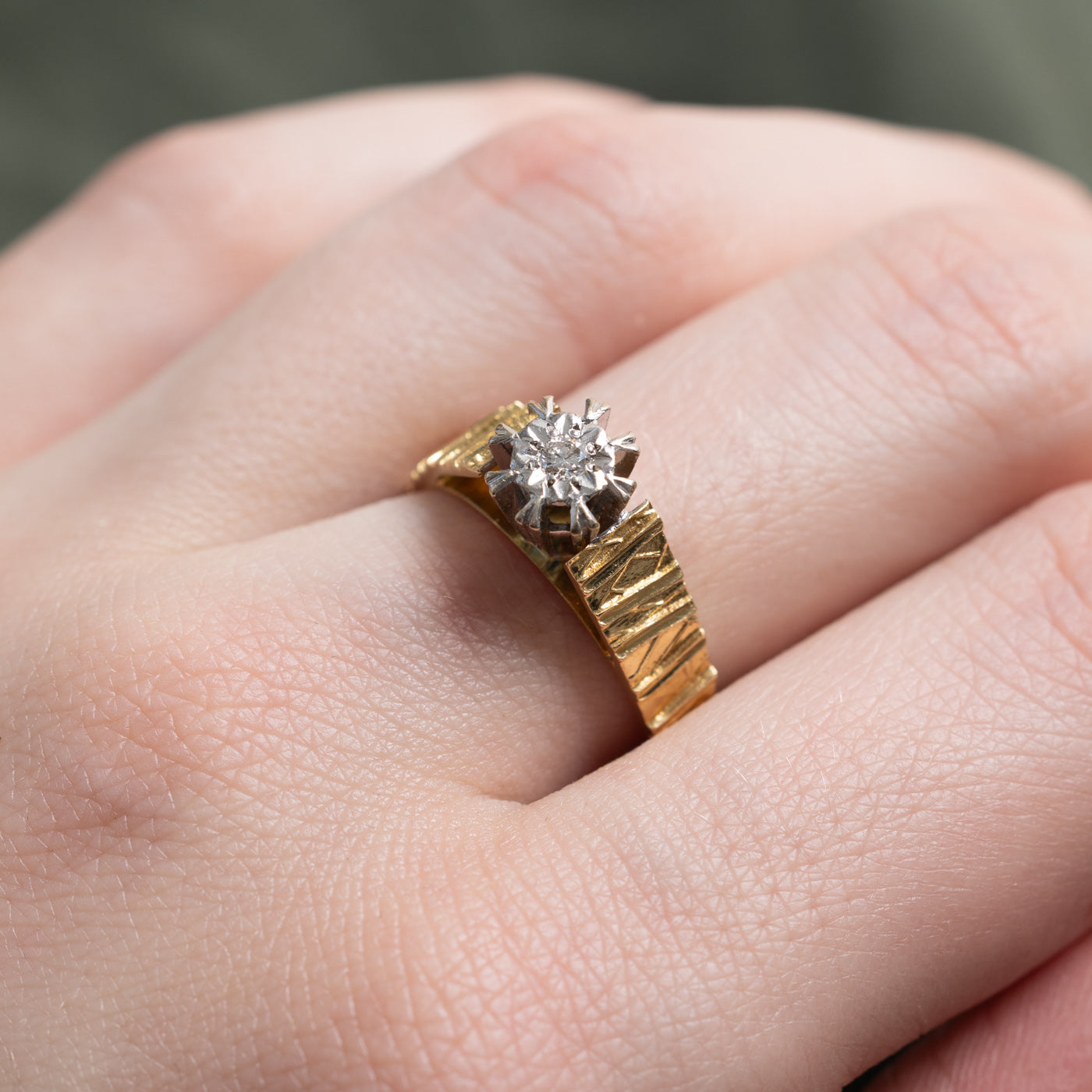 1970 Birmingham 18K Illusion Set Diamond Textured Ring | 0.05ct | SZ 7.5