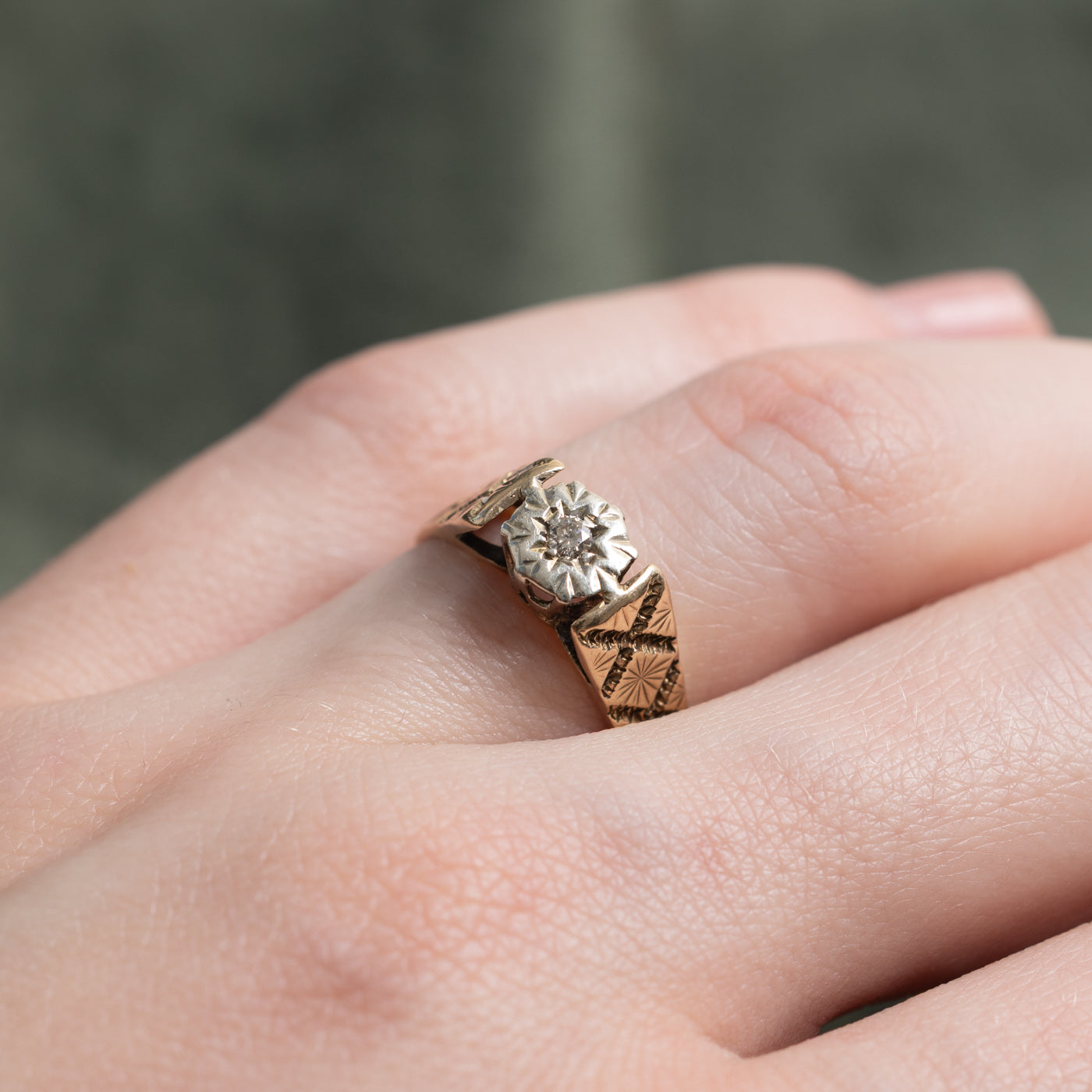 1976 Birmingham 9K Illusion Set Diamond Textured Ring | 0.04ct | SZ 5.25