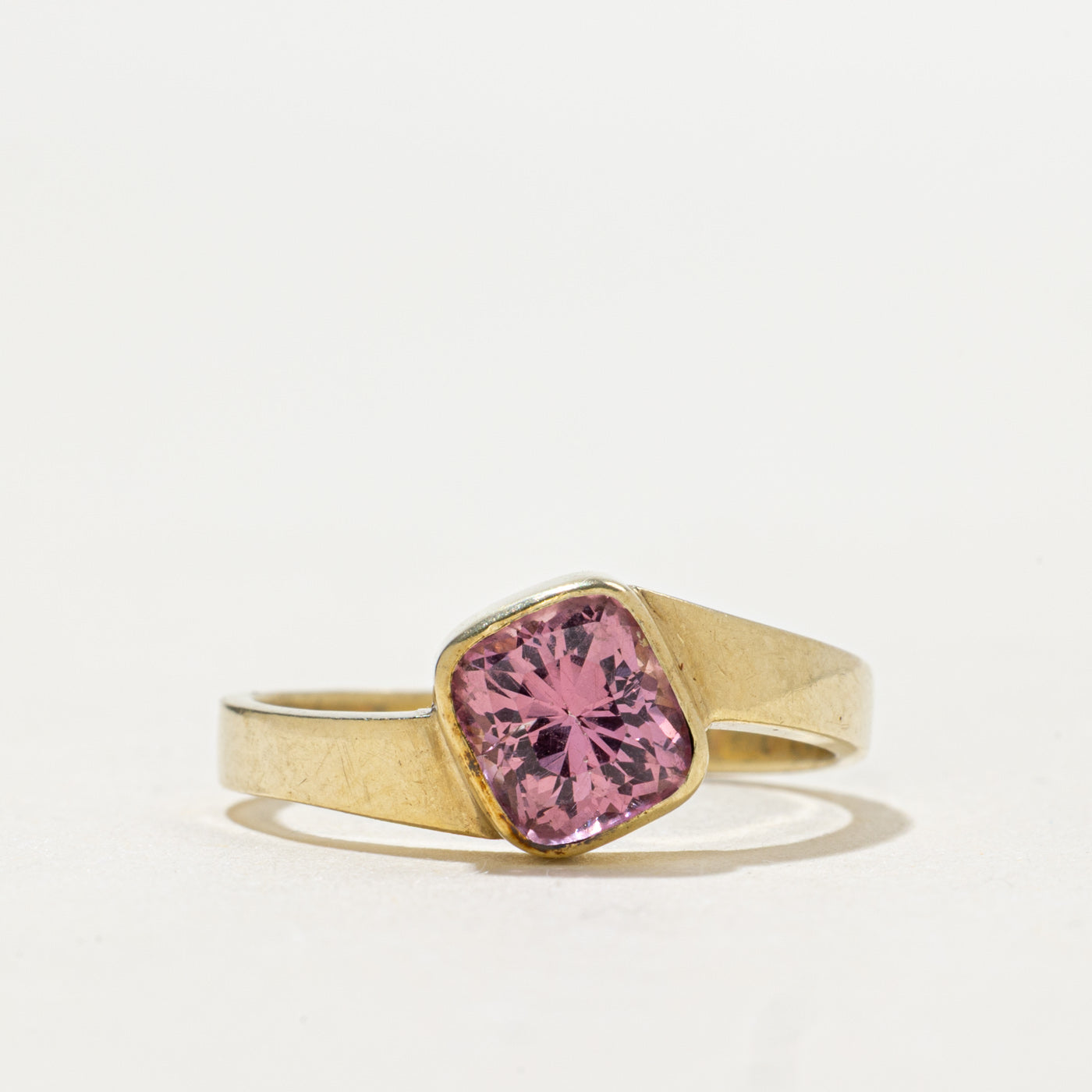 Czech 14K Bezel Set Pink Spinel Bypass Ring | 1.50ct | SZ 5.25