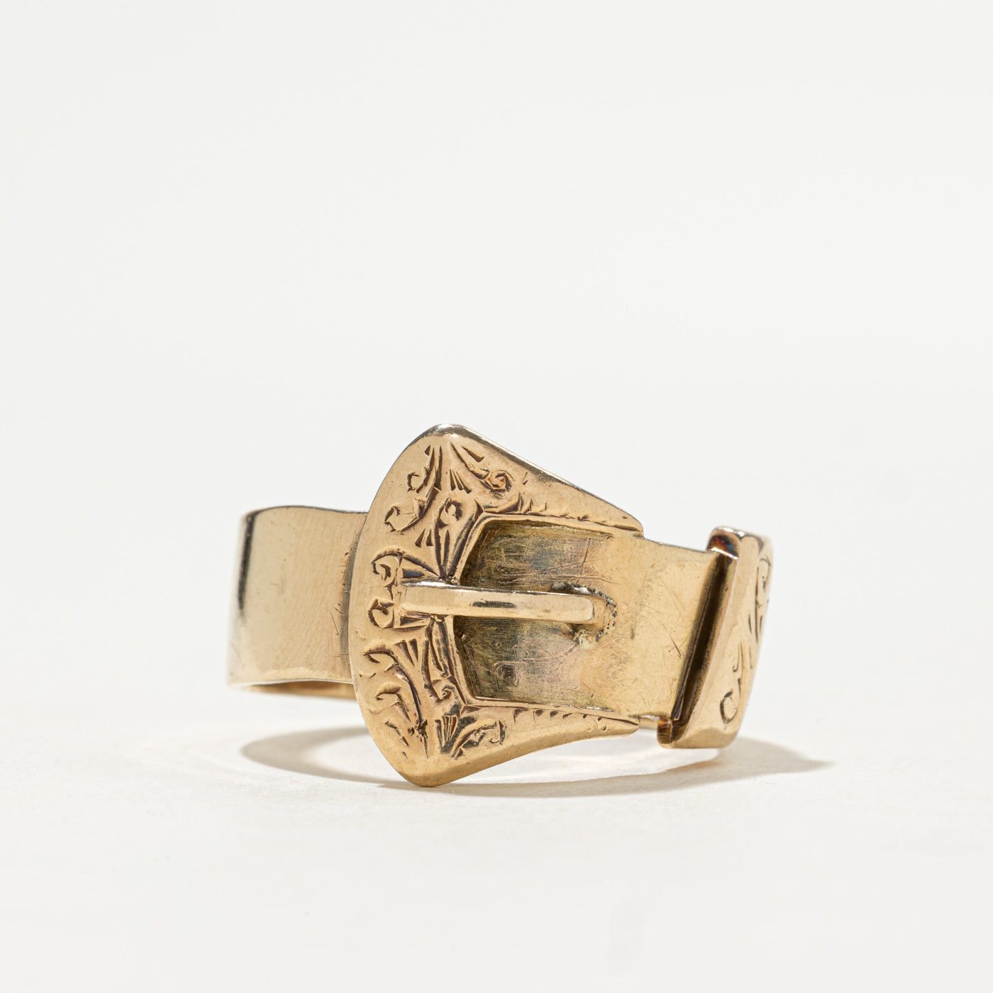 1965 London 9K Engraved Buckle Ring | SZ 13