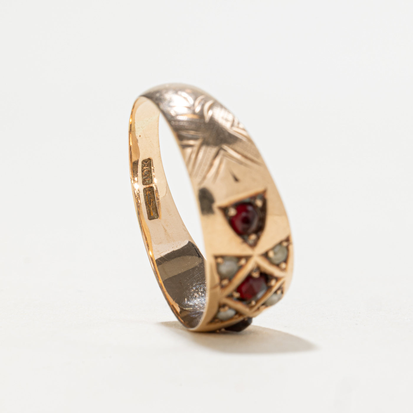 10K Garnet & Seed Pearl Cluster Engraved Ring | 0.40ctw | SZ 9.5