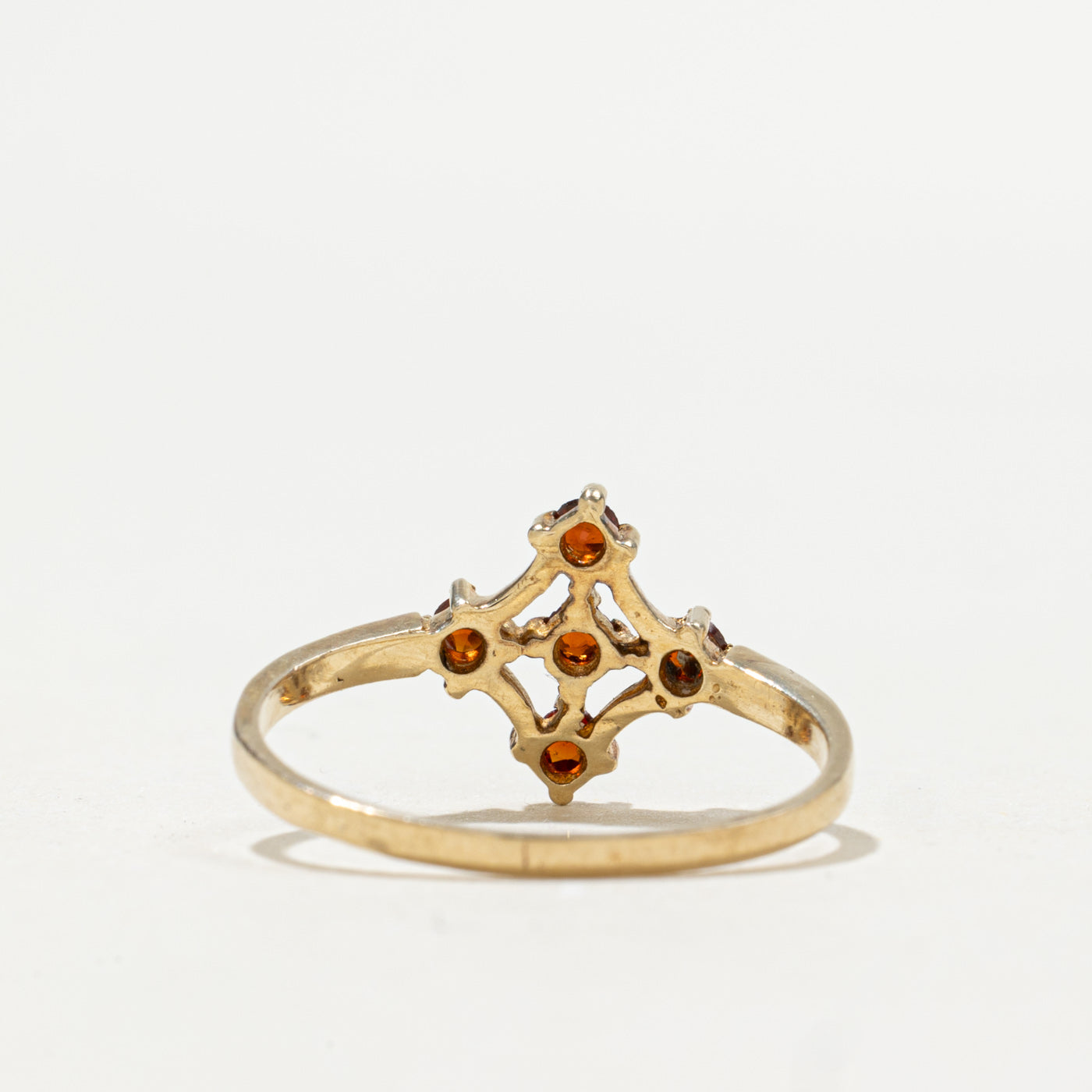 1981 London 9K Garnet Cross Cluster Ring | 0.10ctw | SZ 6.5