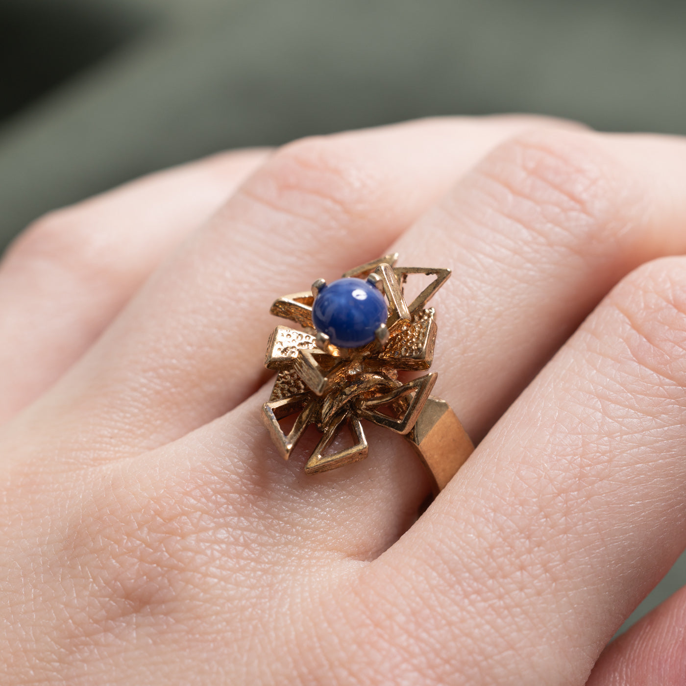 Cabochon Synthetic Sapphire Geometric Cocktail Ring | 1.16ct | SZ 7.25