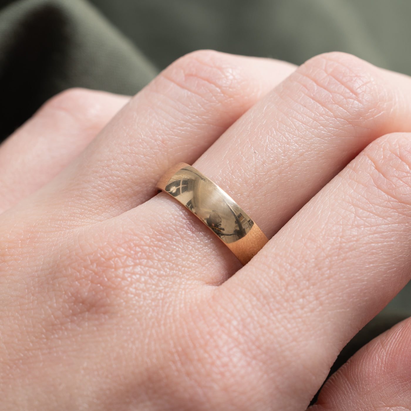 Alliance en or jaune 9 carats, Londres, 1997 | 5,5 mm | Taille 7