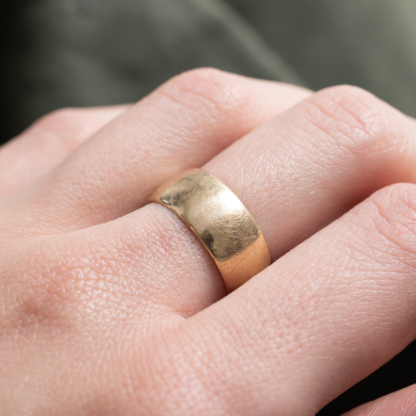 Bague en or jaune 9 carats 1924 London | 7,75 mm | Taille 6,75