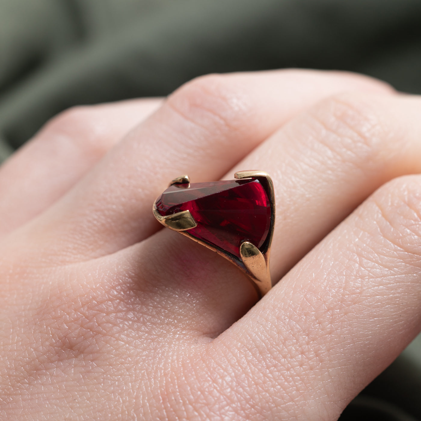 Synthetic Ruby Abstract Cocktail Ring | 17.00ct | SZ 6.0