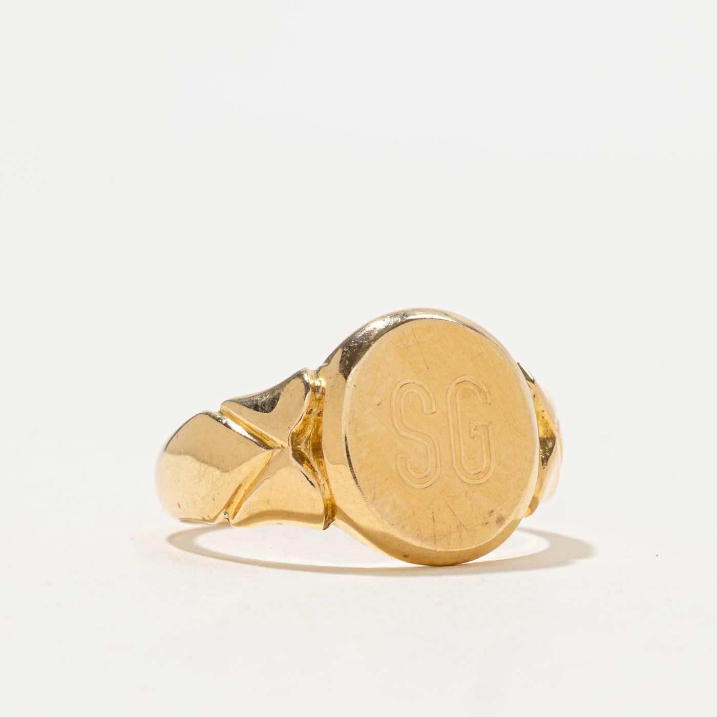 1921 Chester 18k Yellow Gold "SG" Initialized Signet Ring | SZ 8.5