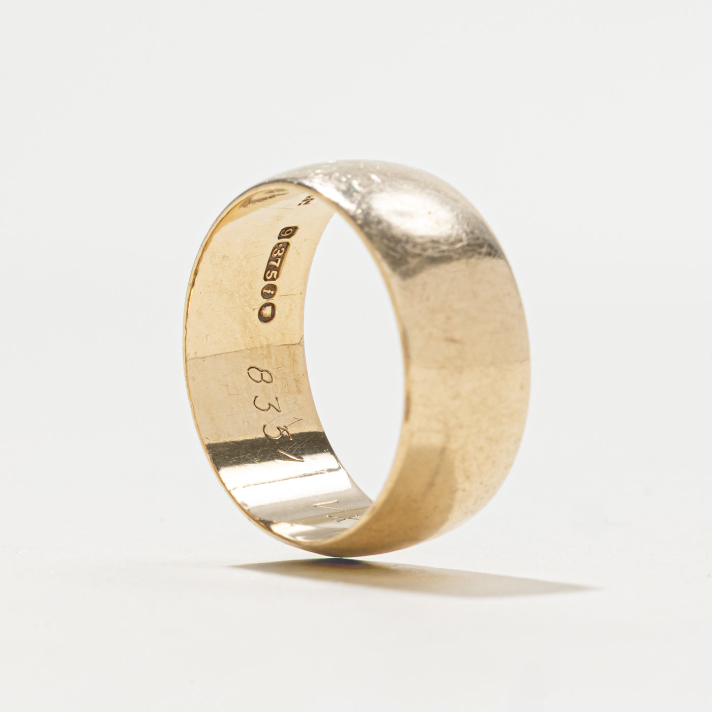 Bague en or jaune 9 carats 1924 London | 7,75 mm | Taille 6,75
