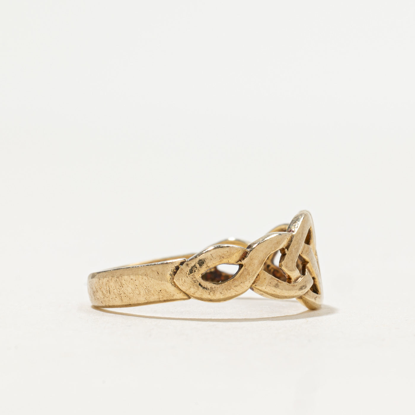 Dublin 9k Yellow Gold Celtic Triquerta Ring | SZ 6