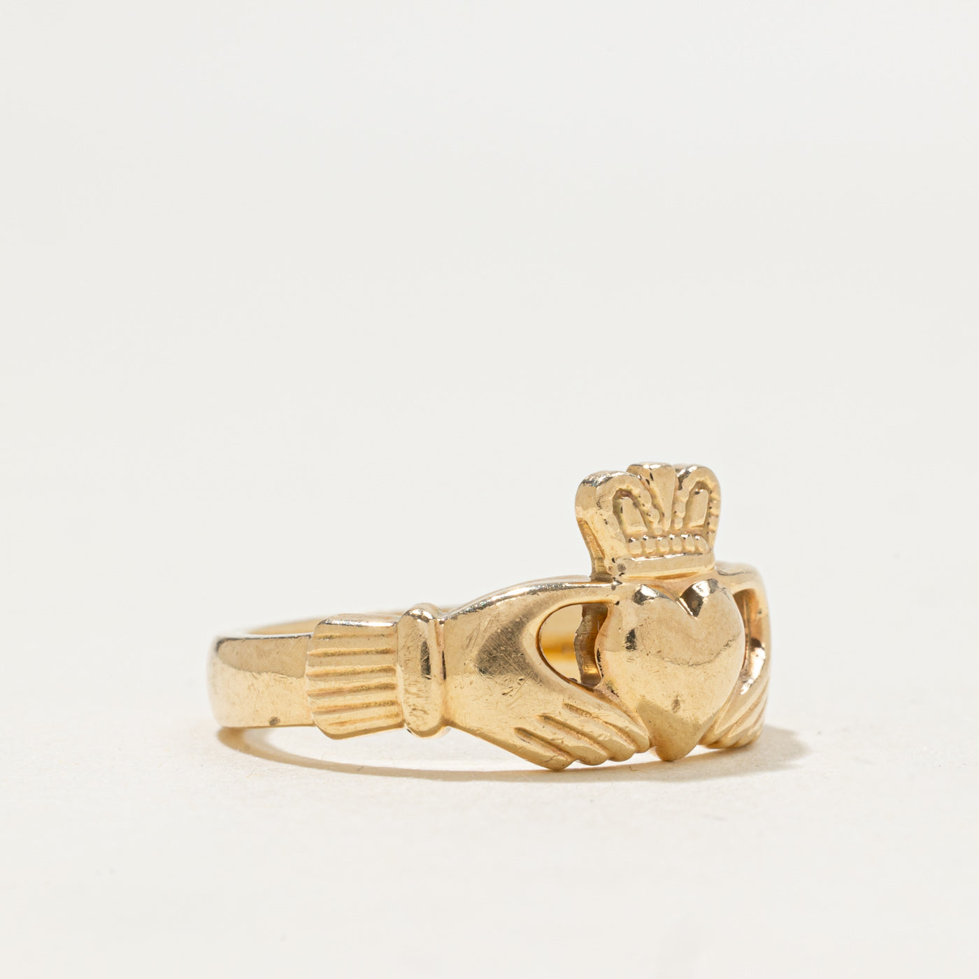 1999 Dublin 10k Yellow Gold Claddagh Ring | SZ 6.75